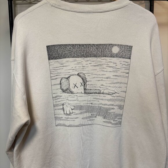 Kaws + Uniqlo Sweater - Picture 2 of 4